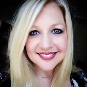 Meet your Posher, Mallory